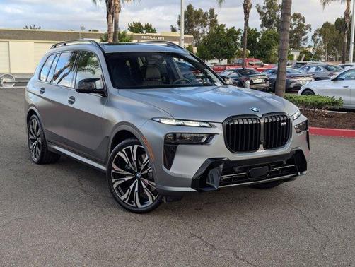 2026 BMW X7 M60i