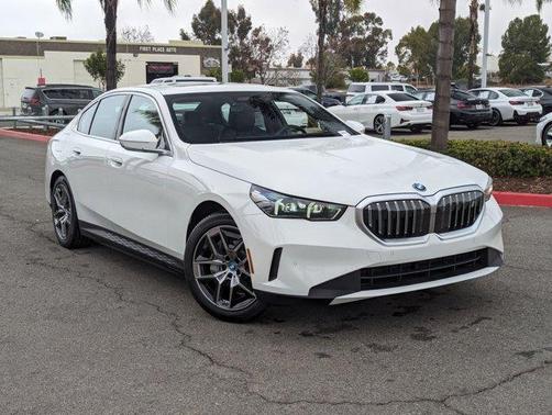 2025 BMW i5 eDrive40