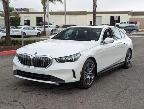 2025 BMW i5 eDrive40
