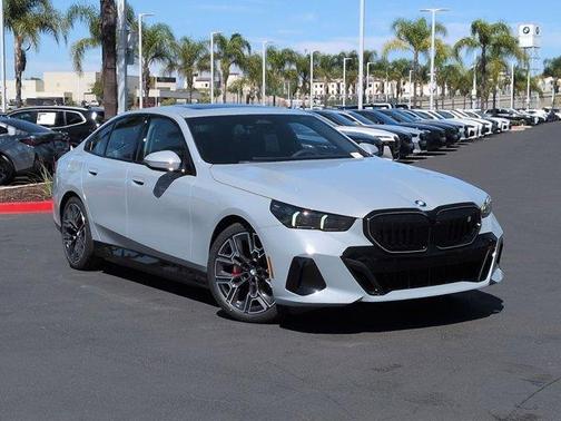 Gray Metallic 2026 BMW i5 eDrive40