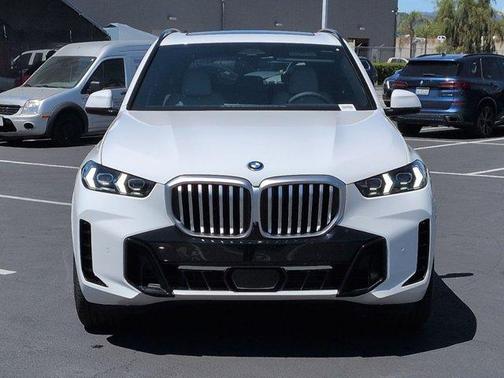 Alpine White 2026 BMW X5 PHEV xDrive50e