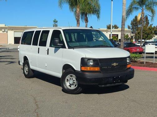 2016 Chevrolet Express 2500 LS