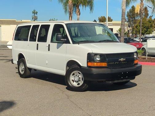 2016 Chevrolet Express 2500 LS