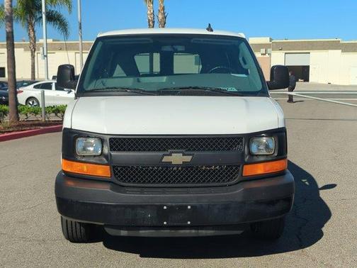 2016 Chevrolet Express 2500 LS