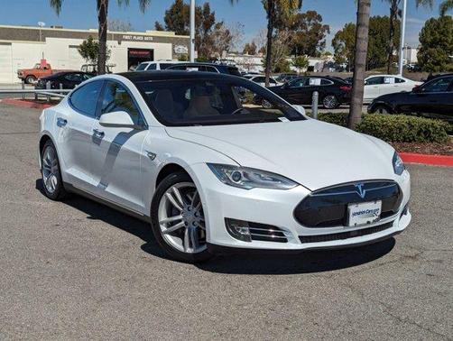2015 Tesla Model S 70