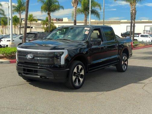 2025 Ford F-150 Lightning Platinum