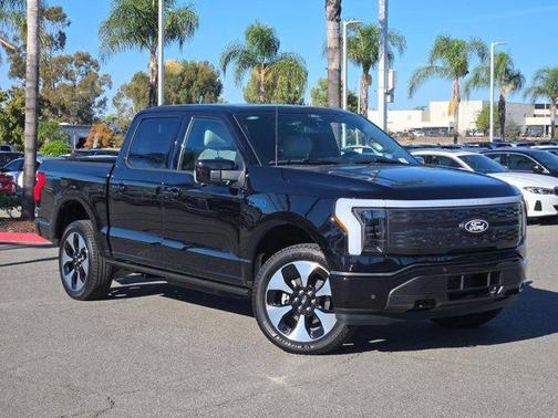 2025 Ford F-150 Lightning Platinum