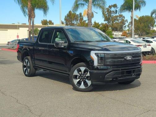 2025 Ford F-150 Lightning Platinum