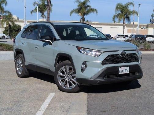 2019 Toyota RAV4 XLE Premium