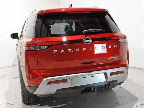 2024 Nissan Pathfinder Platinum 4WD