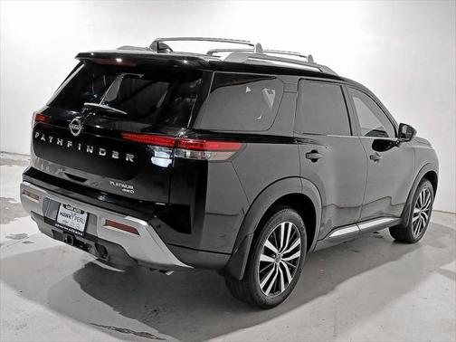 2024 Nissan Pathfinder Platinum 4WD
