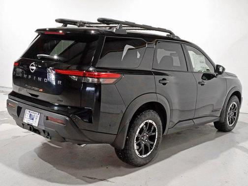 2025 Nissan Pathfinder Rock Creek 4WD