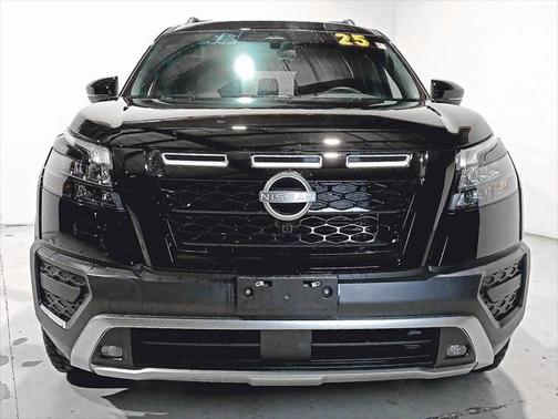 2025 Nissan Pathfinder Rock Creek 4WD