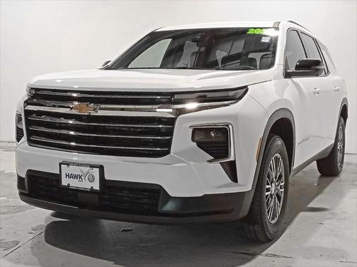 2024 Chevrolet Traverse LT