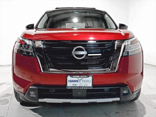 2022 Nissan Pathfinder SL 4WD