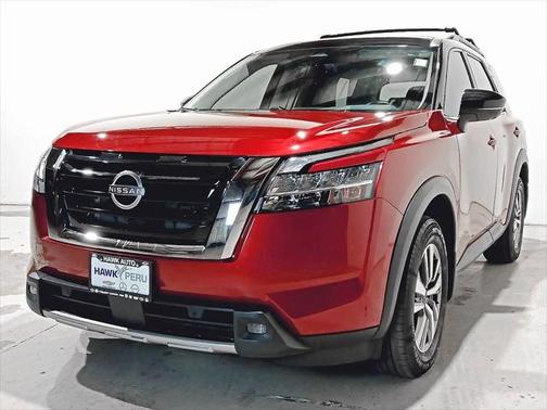 2022 Nissan Pathfinder SL 4WD