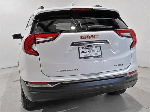 2023 GMC Terrain AWD AT4