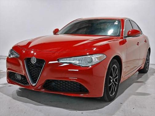 2019 Alfa Romeo Giulia Base