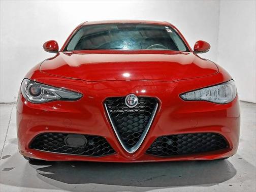 2019 Alfa Romeo Giulia Base
