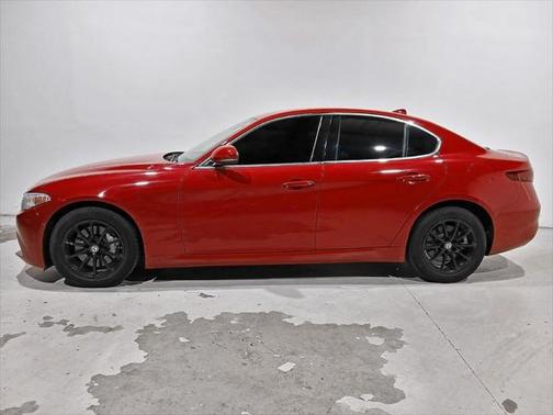 2019 Alfa Romeo Giulia Base