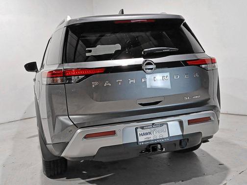 2025 Nissan Pathfinder SL 4WD