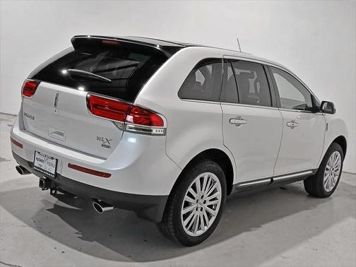 2014 Lincoln MKX Base