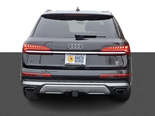 2025 Audi Q7 45 Premium