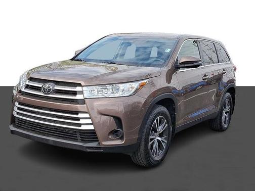 2019 Toyota Highlander LE
