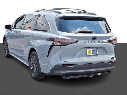 2024 Toyota Sienna Woodland Edition