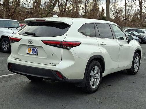 2020 Toyota Highlander LE
