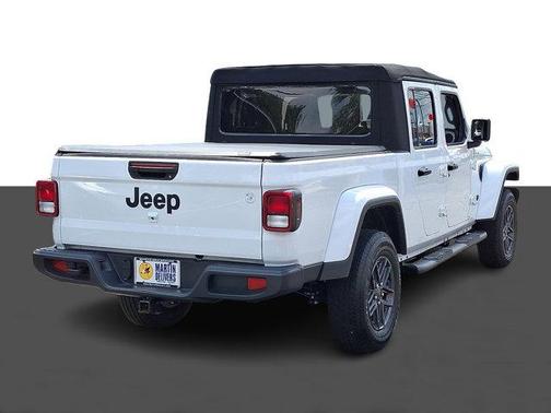 2024 Jeep Gladiator Sport S