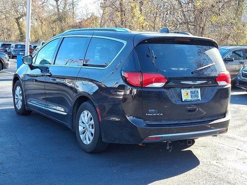2018 Chrysler Pacifica Touring-L
