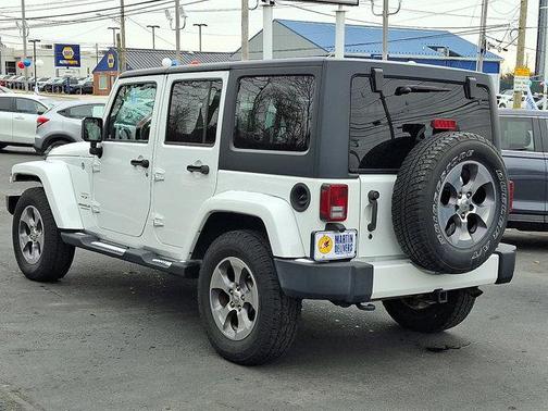 2016 Jeep Wrangler Unlimited Sahara