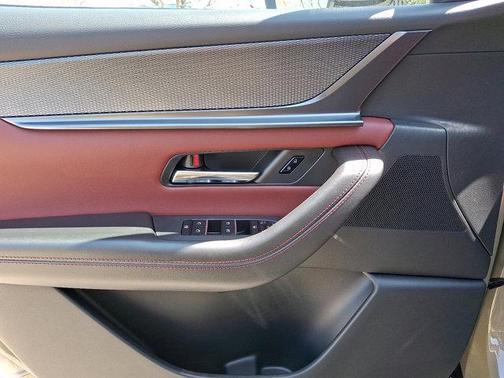 2025 Mazda CX-70 PHEV Premium Plus Package