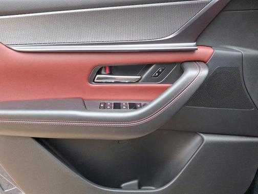 2025 Mazda CX-70 PHEV Premium Plus Package