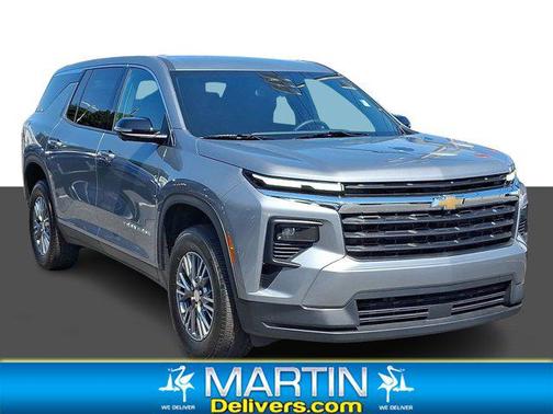 2024 Chevrolet Traverse LS