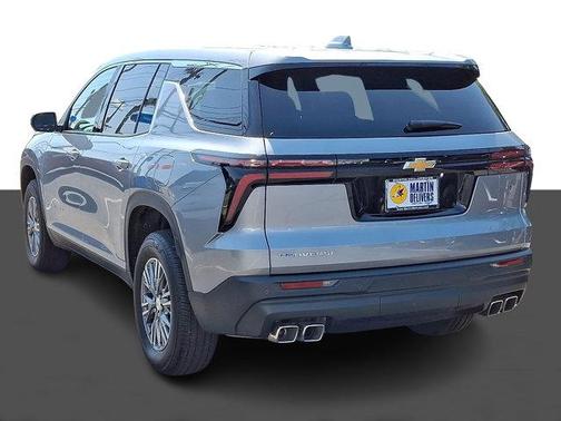 2024 Chevrolet Traverse LS