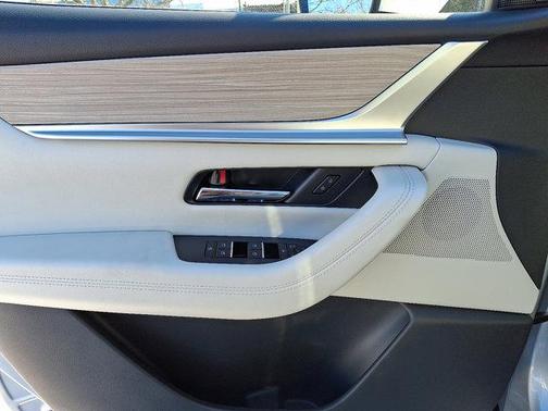 2025 Mazda CX-90 PHEV Premium Plus