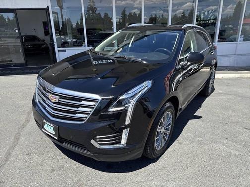Stellar Black Metallic 2017 Cadillac XT5 Luxury