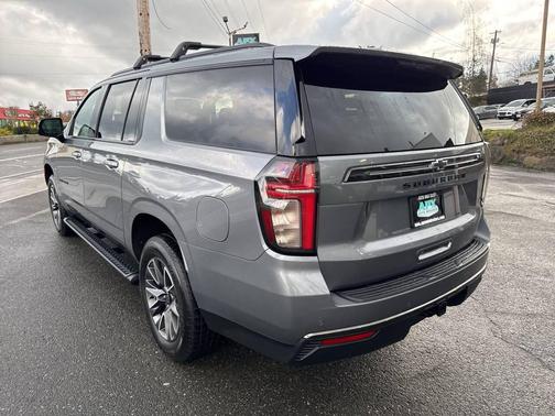 2021 Chevrolet Suburban 4WD Z71