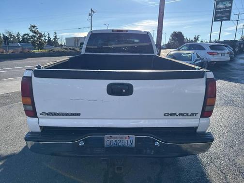 2001 Chevrolet Silverado 2500 LS H/D Extended Cab