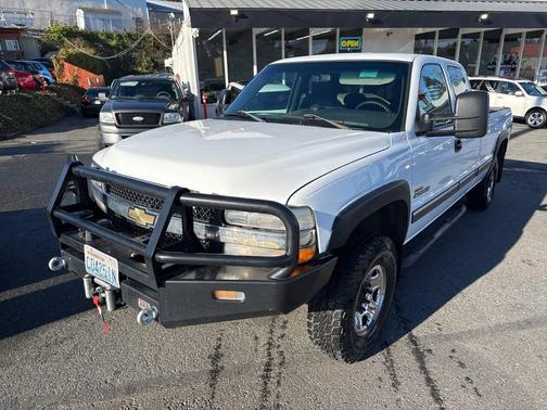 2001 Chevrolet Silverado 2500 LS H/D Extended Cab