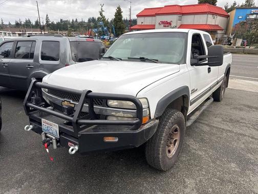 2001 Chevrolet Silverado 2500 LS H/D Extended Cab