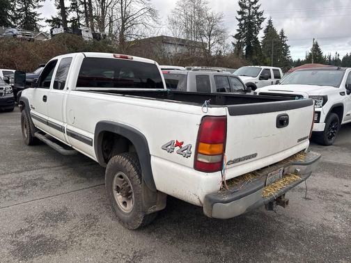 2001 Chevrolet Silverado 2500 LS H/D Extended Cab