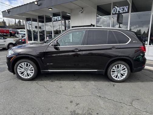 Azurite Black Metallic 2017 BMW X5 eDrive xDrive40e