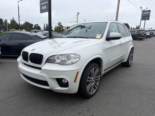 Alpine White 2012 BMW X5 xDrive 35i Sport Activity