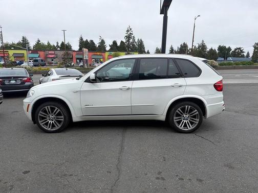Alpine White 2012 BMW X5 xDrive 35i Sport Activity