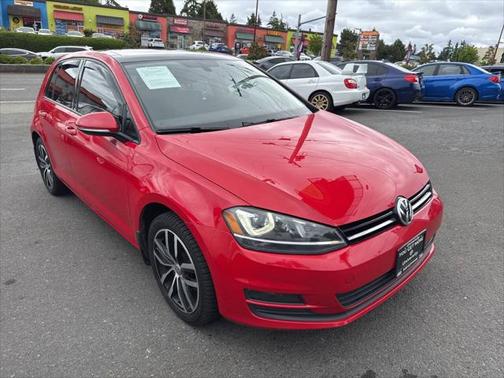 2016 Volkswagen Golf TSI SE 4-Door