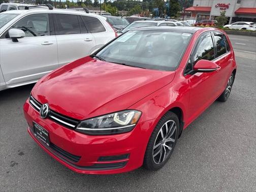 2016 Volkswagen Golf TSI SE 4-Door
