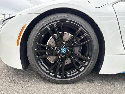 2015 BMW i8 Base AWD 2dr Coupe